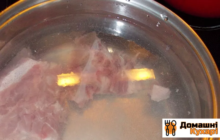 Cирний суп зі свининою - фото крок 1