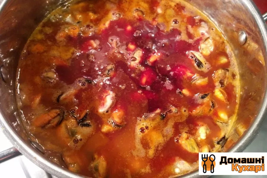 Суп з морепродуктів з томатами - фото крок 3