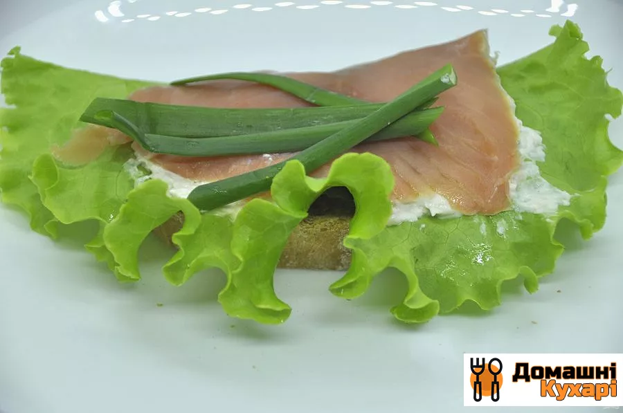 Бутерброди з зеленим салатом - фото крок 7