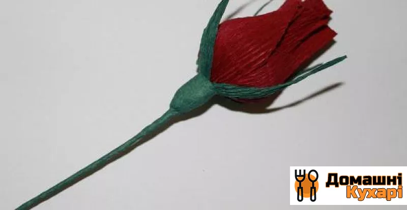 Бутони троянд з цукерок - фото крок 5