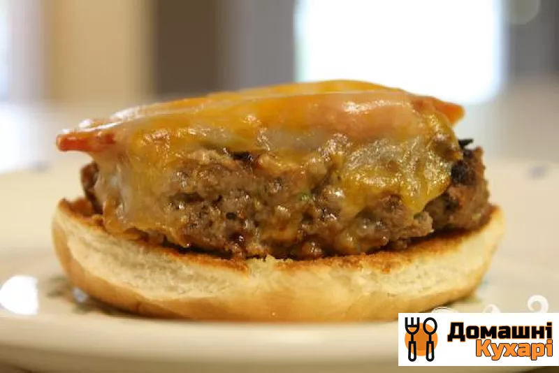 Чізбургери з яловичиною, беконом і сиром - фото крок 8