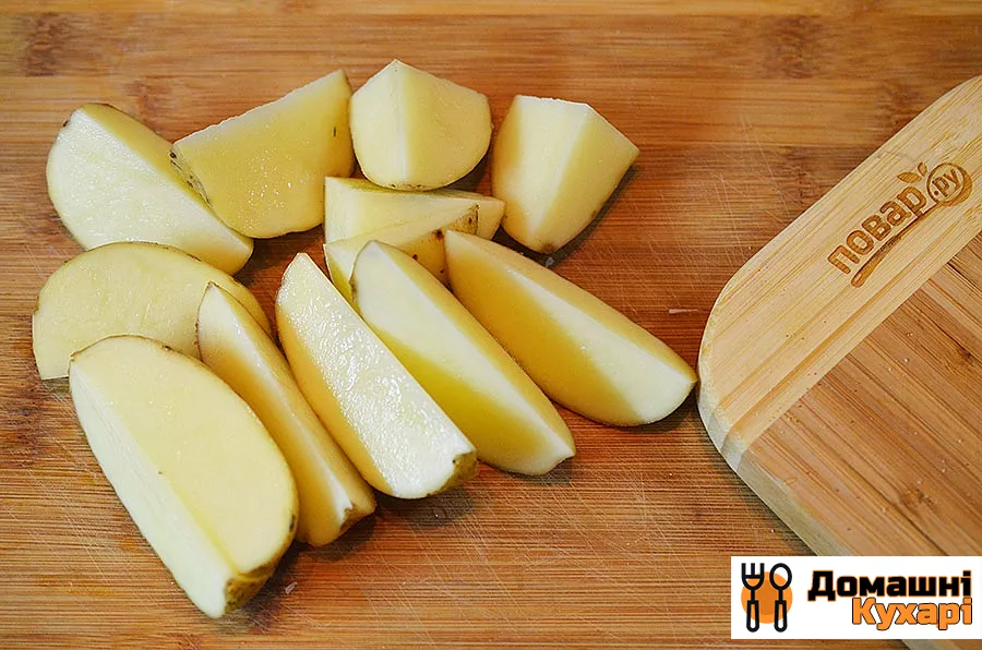 Сільський картопля під сирним соусом - фото крок 3
