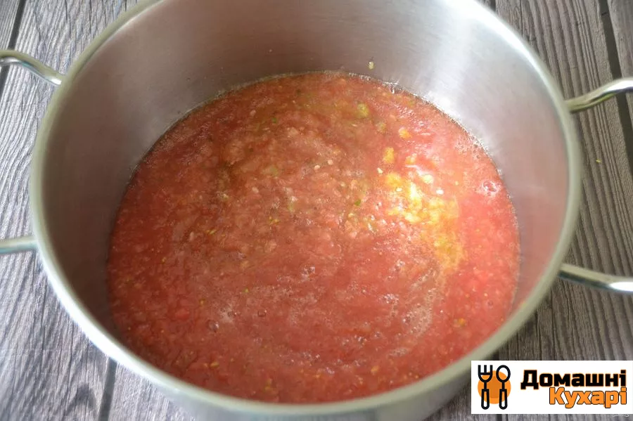 Домашня аджика з помідорів без варіння - фото крок 5
